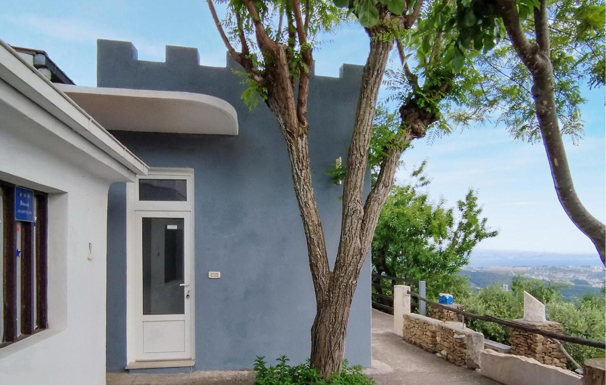 Gorgeous Home In Klis With Wifi Bobani Exterior photo