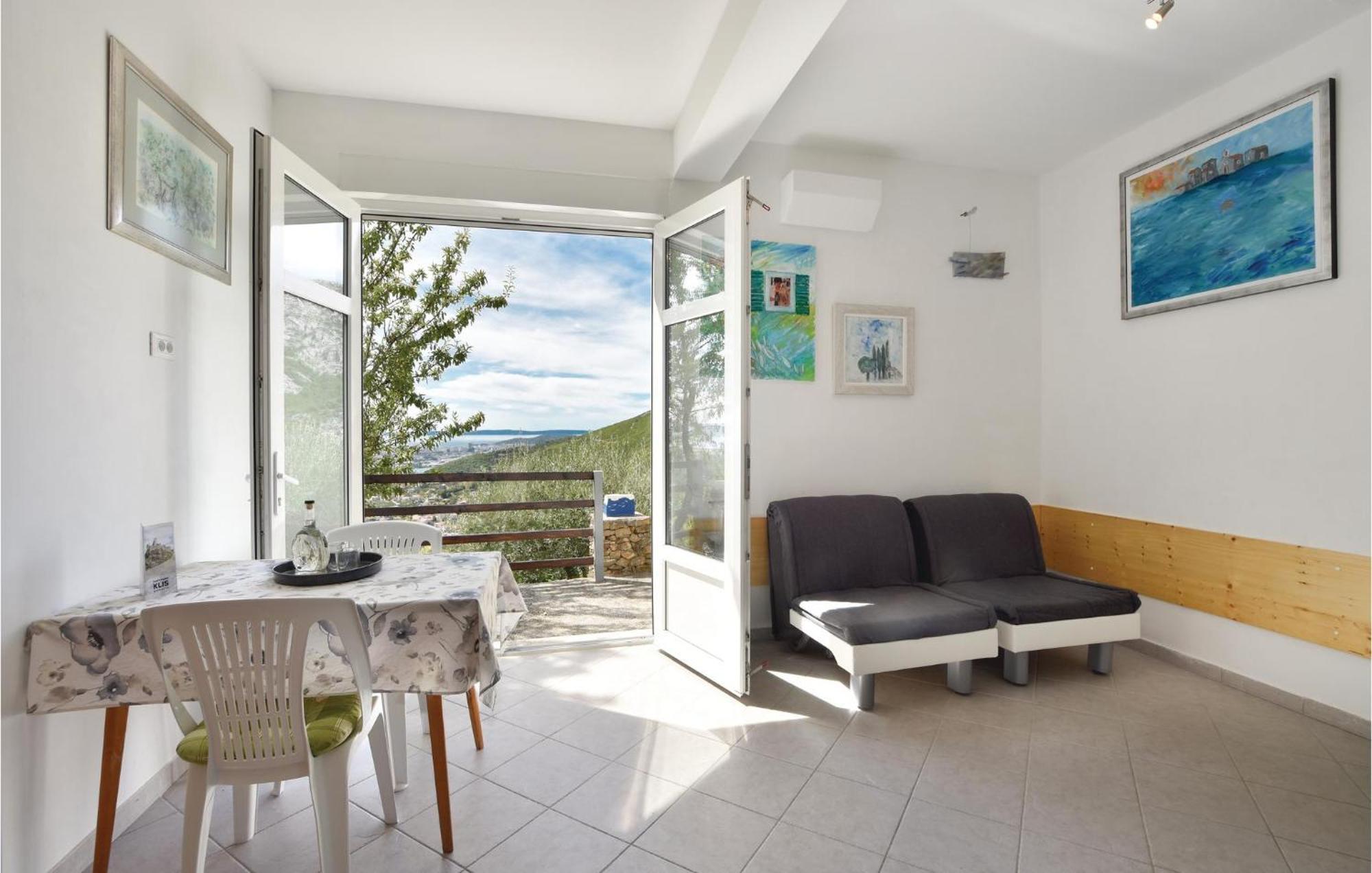 Gorgeous Home In Klis With Wifi Bobani Exterior photo